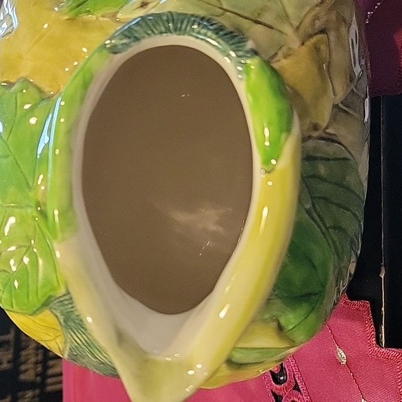 Majolica style Green leaf Pitcher,EUC - Picture 5 of 6